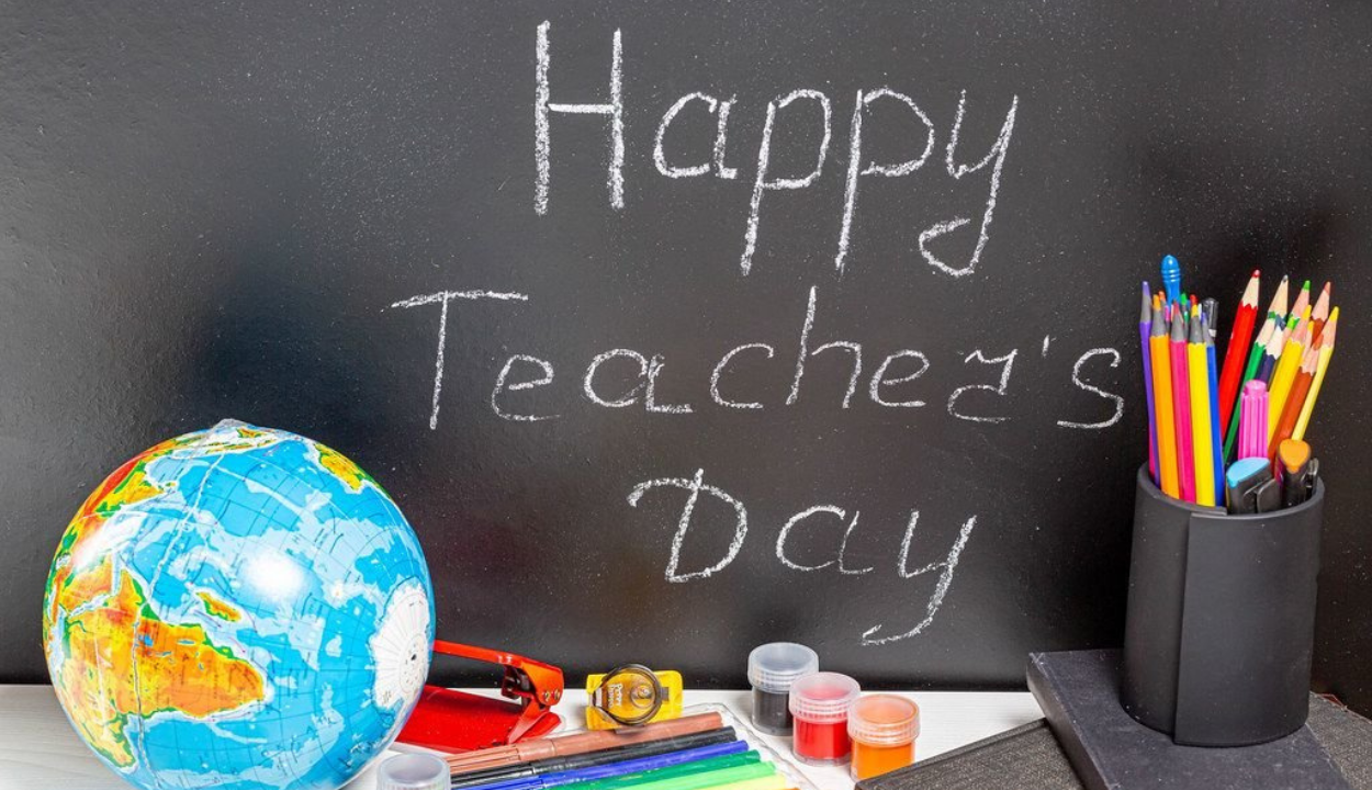 Best Teachers’ Day 2025 Wishes: 100+ Popular Lines for Memorable Cards and Posts